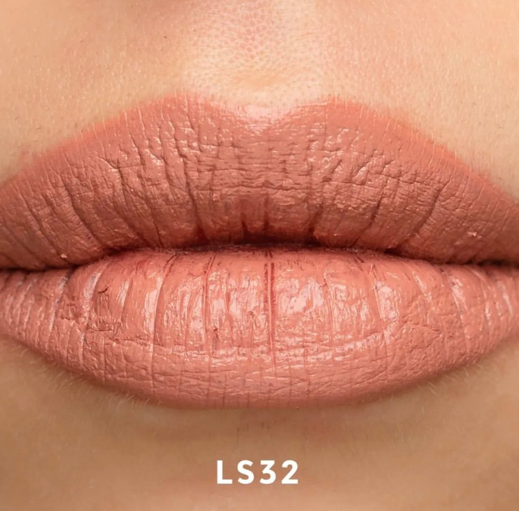 رژ لب جامد ls32 نوتریکا Notrika